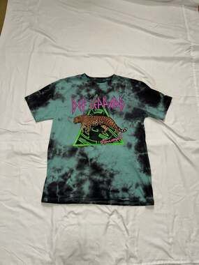 Def Leppard Animal Graphic Tie-Dye T-Shirt Size Large